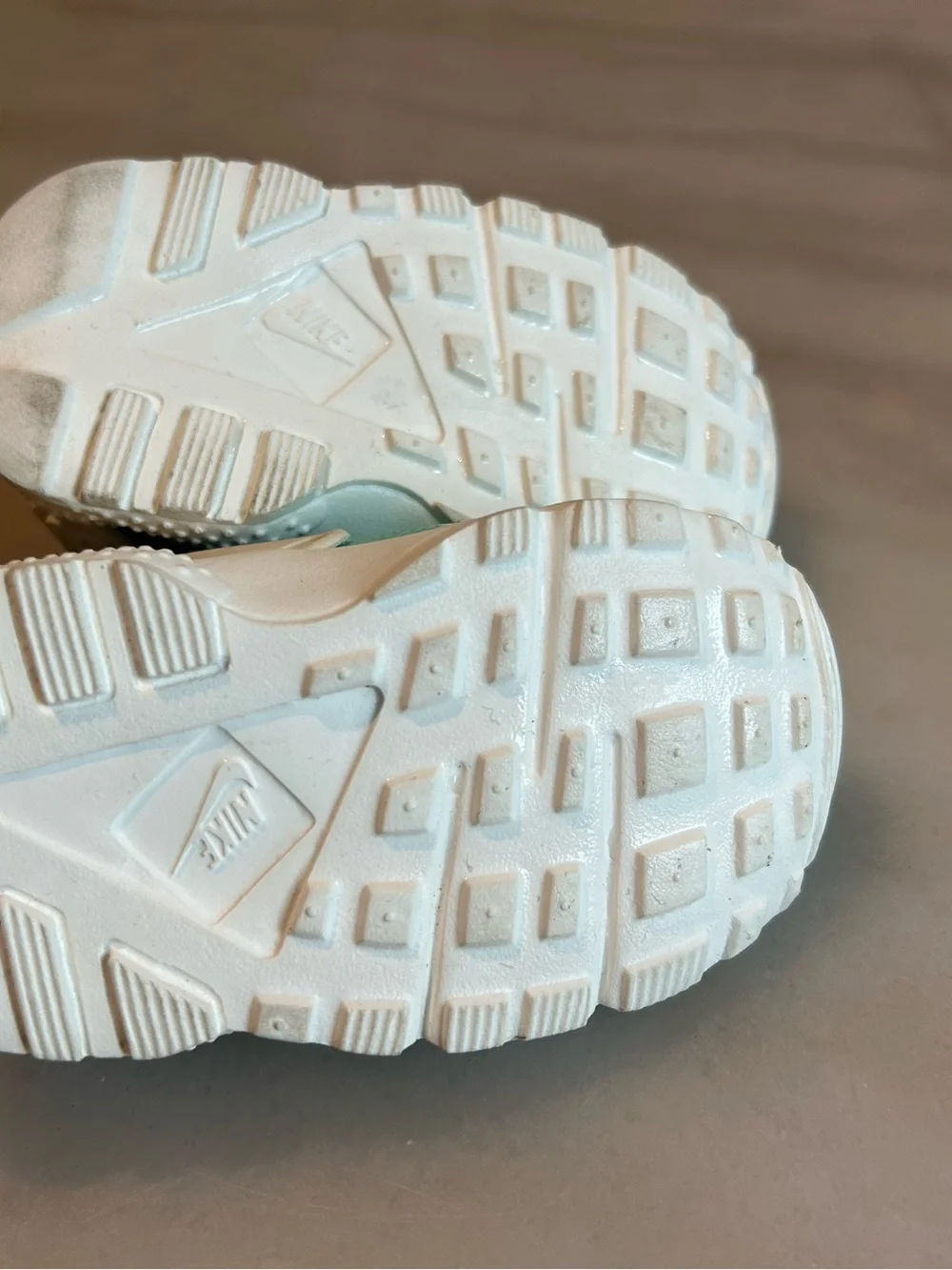Tenis Nike Air Huarache Run Sparkle Talla 4C